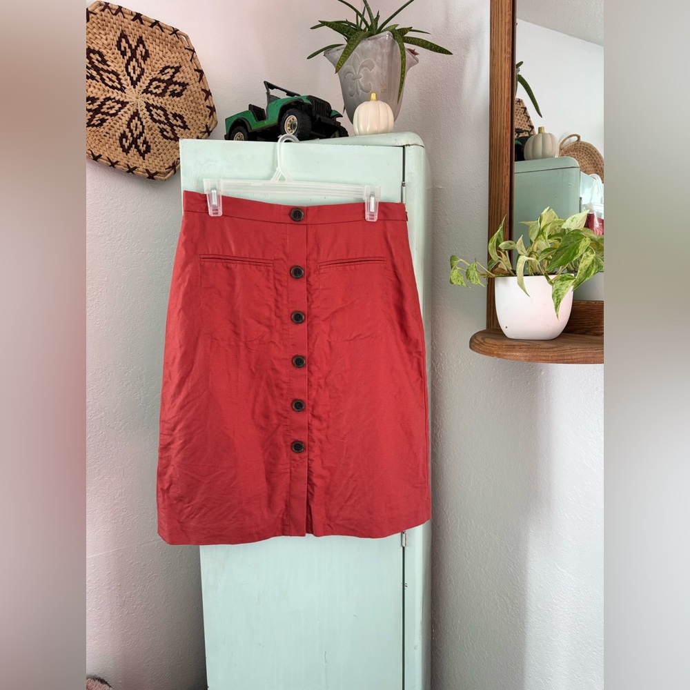 Ann Taylor Factory A-Line Skirt, Size 6, Orange Salmon Color